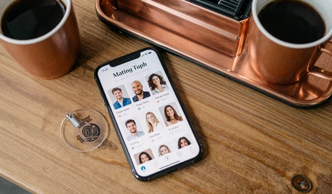 Best Dating Apps for CDL Drivers highway preview